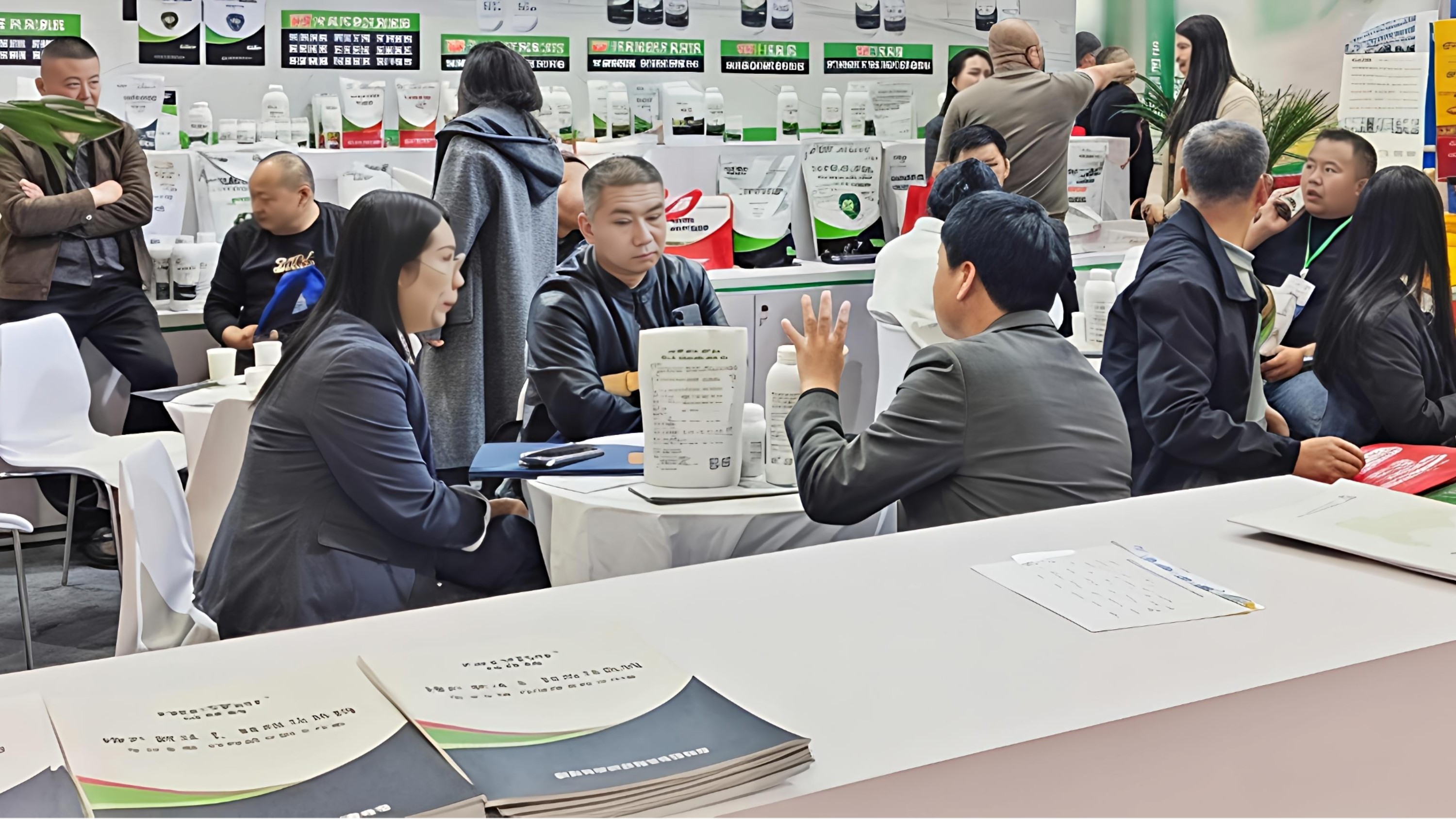 锚定粮食安全,践行绿色发展|马希姆亮相<i style='color:red'>内蒙古农博会</i> 锚定粮食安全,践行绿色发展|马希姆亮相<i style='color:red'>内蒙古农博会</i>